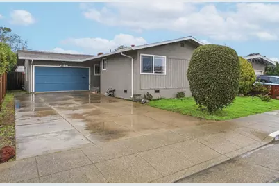 2427 Holland St, San Mateo, CA 94403 - Photo 2