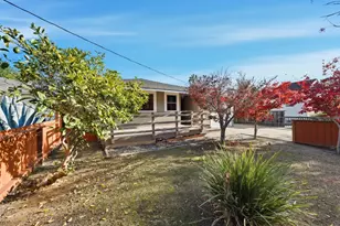 976 Second Ave, Redwood City, CA 94063 - Photo 1