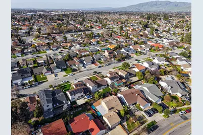 1848 Seville Way, San Jose, CA 95131 - Photo 32