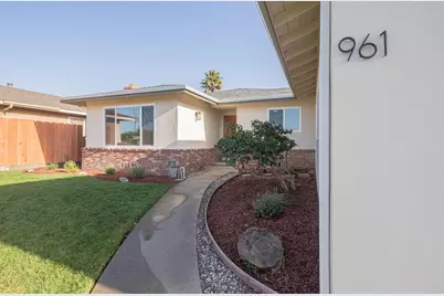 961 Loyola Dr, Salinas, CA 93901 - Photo 2