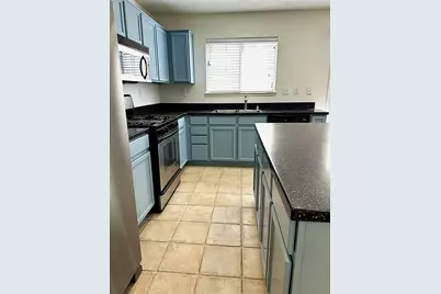 2753 Whitney Dr, Fairfield, CA 94533 - Photo 10