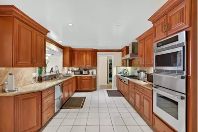 746 Jacaranda Cir, Hillsborough, CA 94010 - Photo 18