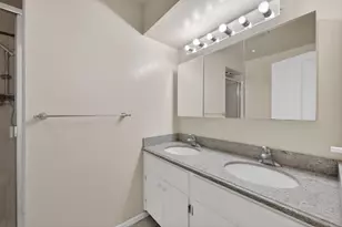 746 Jacaranda Cir, Hillsborough, CA 94010 - Photo 30