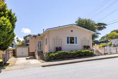 851 Laurel Ave, Pacific Grove, CA 93950 - Photo 32