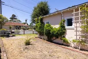 851 Laurel Ave, Pacific Grove, CA 93950 - Photo 36