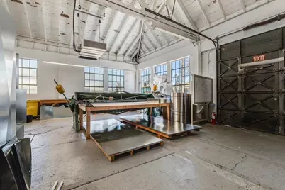 247 E Saint John St, San Jose, CA 95112 - Photo 16