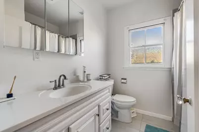 247 E Saint John St, San Jose, CA 95112 - Photo 36