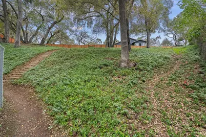 16235 W Ellenwood Ave, Monte Sereno, CA 95030 - Photo 10