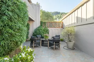 9542 Maple Ct, Carmel, CA 93923 - Photo 16