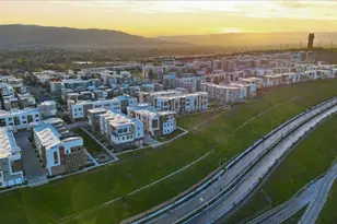 218 William Manly St 2, San Jose, CA 95136 - Photo 64