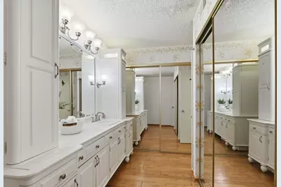 8076 Winery Ct, San Jose, CA 95135 - Photo 22