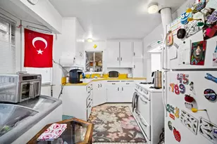 2066 Sterling Ave, Menlo Park, CA 94025 - Photo 16