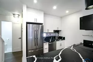 653 Forest Ave, Palo Alto, CA 94301 - Photo 1