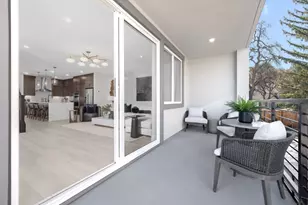 283 Wagon Way 032-02 Plan 5, Campbell, CA 95008 - Photo 2