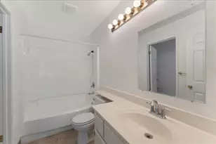 2004 La Terrace Cir, San Jose, CA 95123 - Photo 4