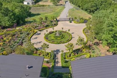 20078 Goetting Ct, Saratoga, CA 95070 - Photo 146