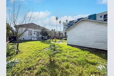 305 E Empire St, San Jose, CA 95112 - Photo 50