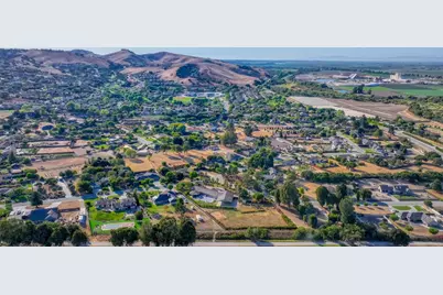 22125 Ranchito Dr, Salinas, CA 93908 - Photo 10