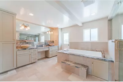 22125 Ranchito Dr, Salinas, CA 93908 - Photo 34