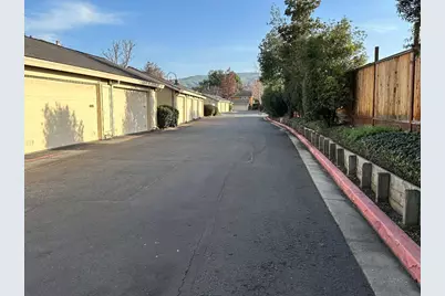 1659 Cedarcreek Ct, San Jose, CA 95121 - Photo 26