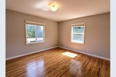 925 Oak Ln, Menlo Park, CA 94025 - Photo 16