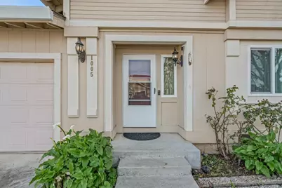 1005 Cherry Ct, Hollister, CA 95023 - Photo 4