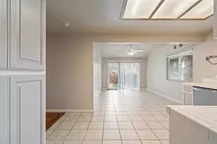 1005 Cherry Ct, Hollister, CA 95023 - Photo 10