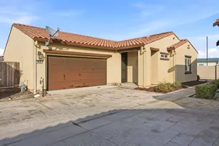 618 Machado St, Los Banos, CA 93635 - Photo 1