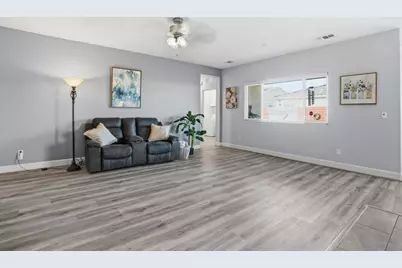 618 Machado St, Los Banos, CA 93635 - Photo 10