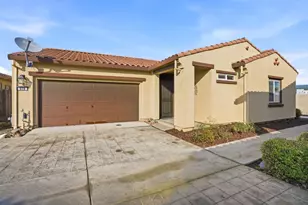 618 Machado St, Los Banos, CA 93635 - Photo 2