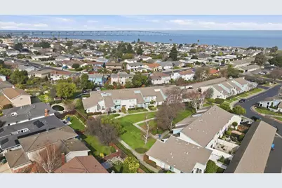 1018 Condor Ln, Foster City, CA 94404 - Photo 32