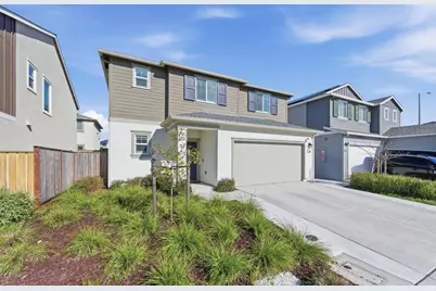 208 Frontier St, American Canyon, CA 94503 - Photo 2