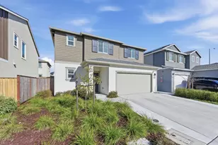 208 Frontier St, American Canyon, CA 94503 - Photo 2