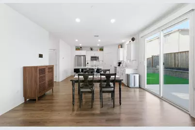 208 Frontier St, American Canyon, CA 94503 - Photo 16
