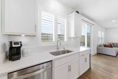 208 Frontier St, American Canyon, CA 94503 - Photo 12