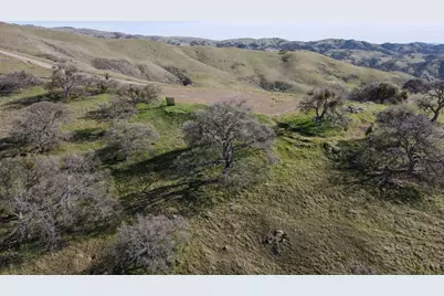 20041 Panoche Rd, Paicines, CA 95043 - Photo 2