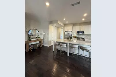 729 Eppleton Ln 303, Foster City, CA 94404 - Photo 2