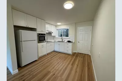 370 Bartlett Ave 2, San Francisco, CA 94110 - Photo 6