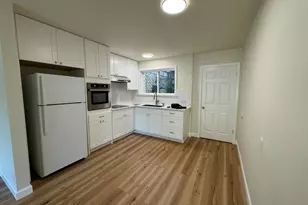 370 Bartlett Ave 2, San Francisco, CA 94110 - Photo 6
