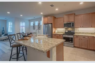 581 Segovia Dr, Hollister, CA 95023 - Photo 6