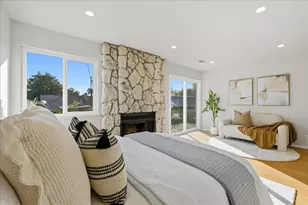 275 S Bayview Ave N, Sunnyvale, CA 94086 - Photo 32