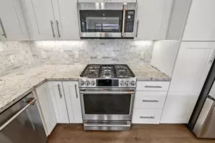 1058 Foster Square Ln 204, Foster City, CA 94404 - Photo 26