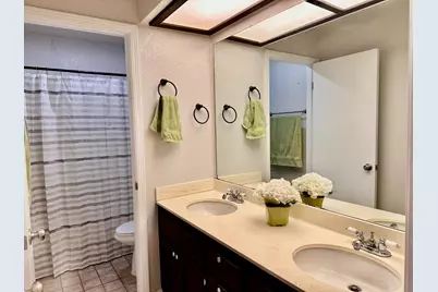 1380 Parkside Dr, Tracy, CA 95376 - Photo 12