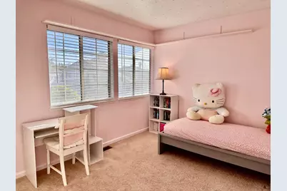 1380 Parkside Dr, Tracy, CA 95376 - Photo 8