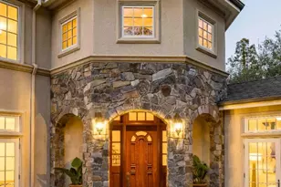 2134 Clayton Dr, Menlo Park, CA 94025 - Photo 2