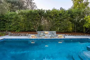 2134 Clayton Dr, Menlo Park, CA 94025 - Photo 32