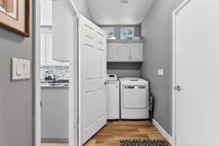 233 Montclair Ln, Salinas, CA 93906 - Photo 14