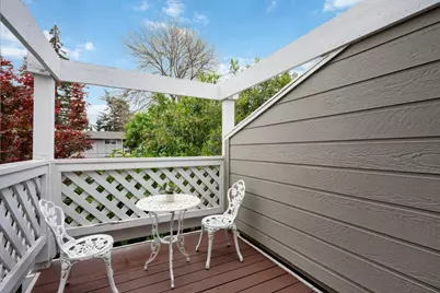 2071 Plymouth St J, Mountain View, CA 94043 - Photo 24