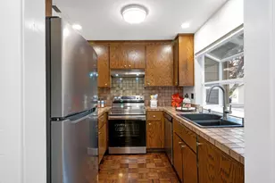 2071 Plymouth St J, Mountain View, CA 94043 - Photo 18