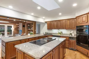 648 Spargur Dr, Los Altos, CA 94022 - Photo 10